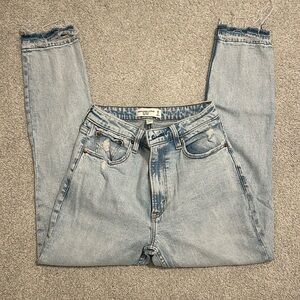 Abercrombie Skinny high rise, size 26 short.